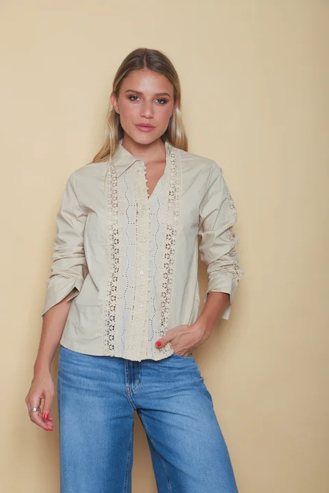 Camisa KARLY C/ Puntilla GUK4115