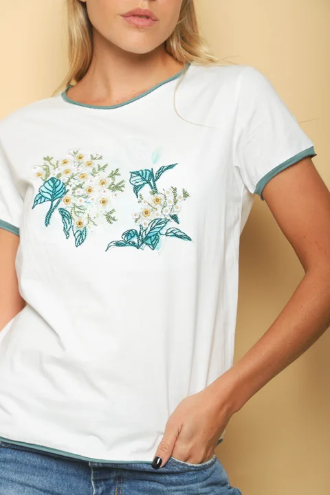 Remera LISER BORDADA GU356347