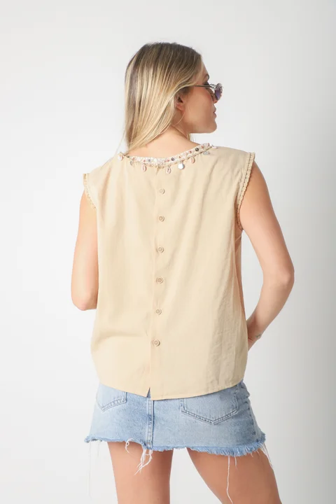 Músculosa KIER Lino c/aplique GUK70118