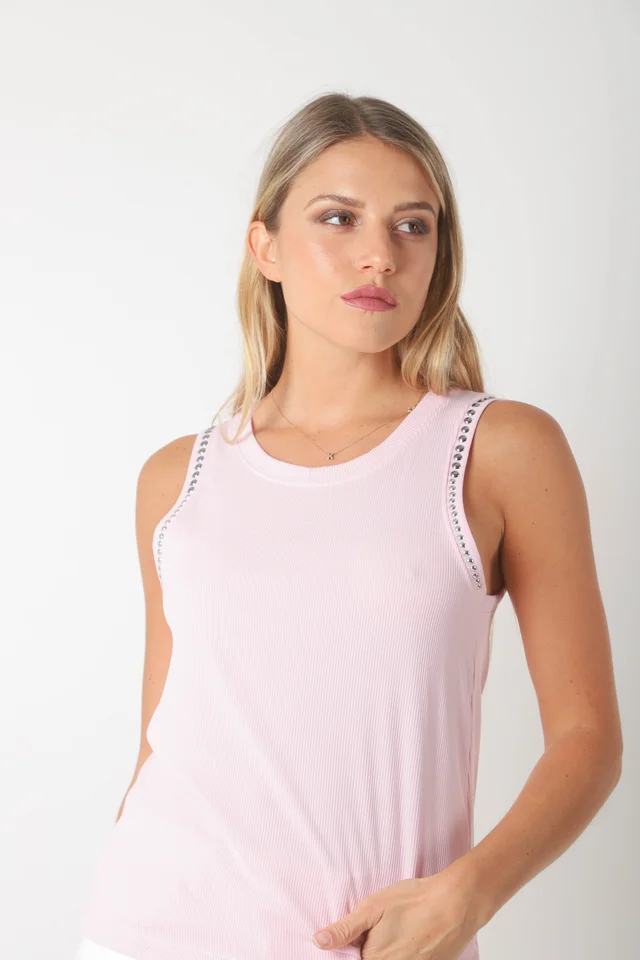 Musculosa DARE Morley Bombe c/ Tachas