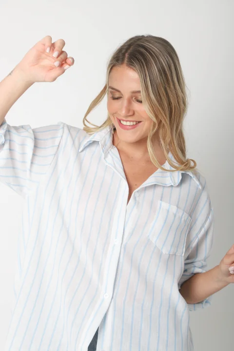 Camisa Emili Lino Larga Rayada con Bolsillo