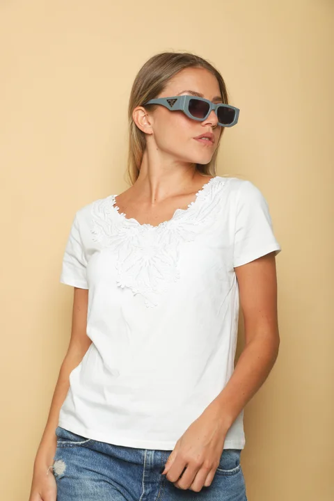 Remera ETIOPIA ENCAJE GU356342