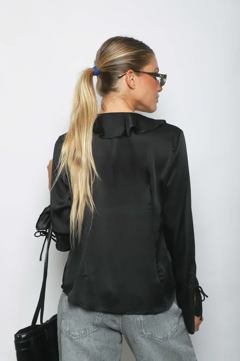 Blusa WENDY SATEN C/Volados GU0343