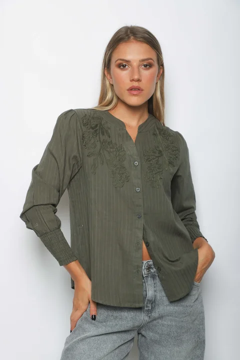 Camisa TOLEDO BORDADA GU61