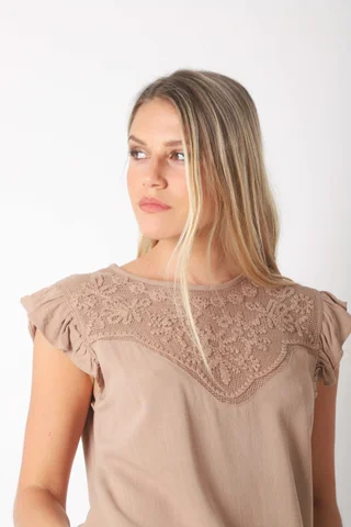 Musculosa ELOISA Lino Volado y Crochet GU0551 - Vista 5