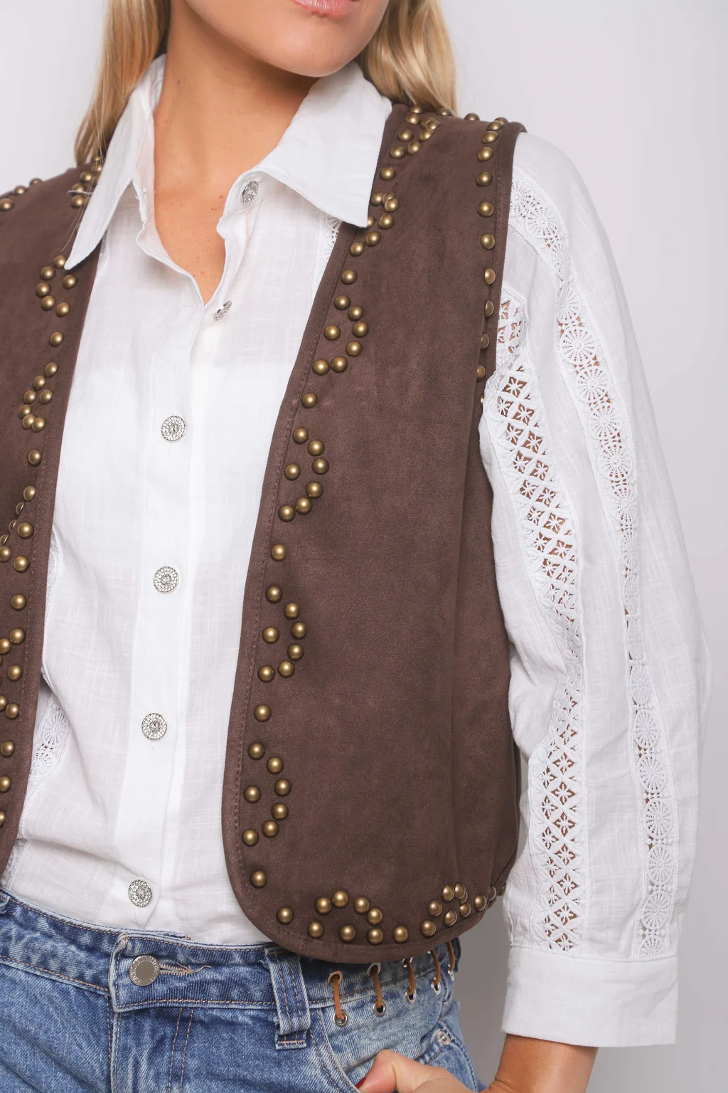 Chaleco RAWSON Gamuza Tachas GU70278