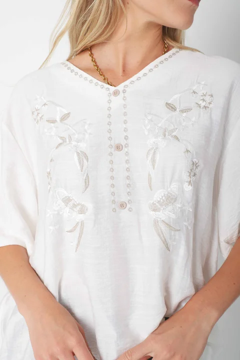 Blusa AMPLIA MAKEA de Lino Bordado c/ Botones GU0327