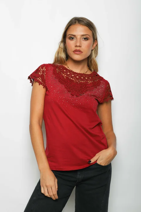 Remera ROYALTY Bordada con Strass GU356341