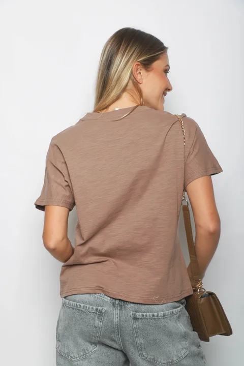 Remera MARIPOSA BORDADA GUJ5231