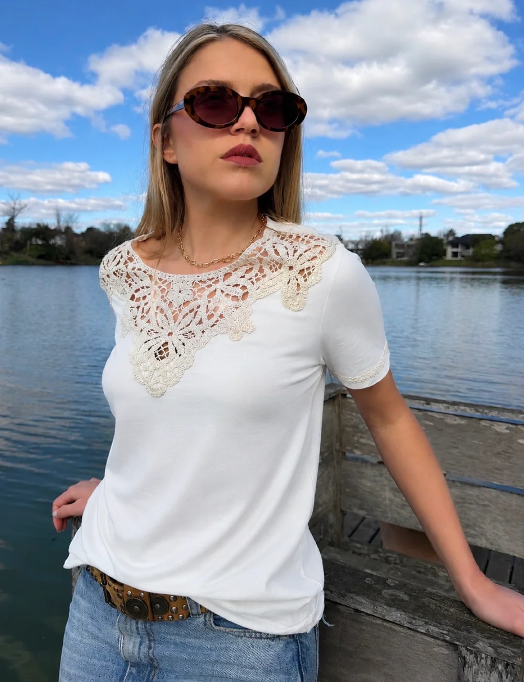 Remera KARNER Cuello Crochet GU6263