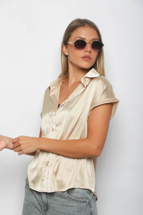 Camisa CANDI Satén Manga Corta GUV52