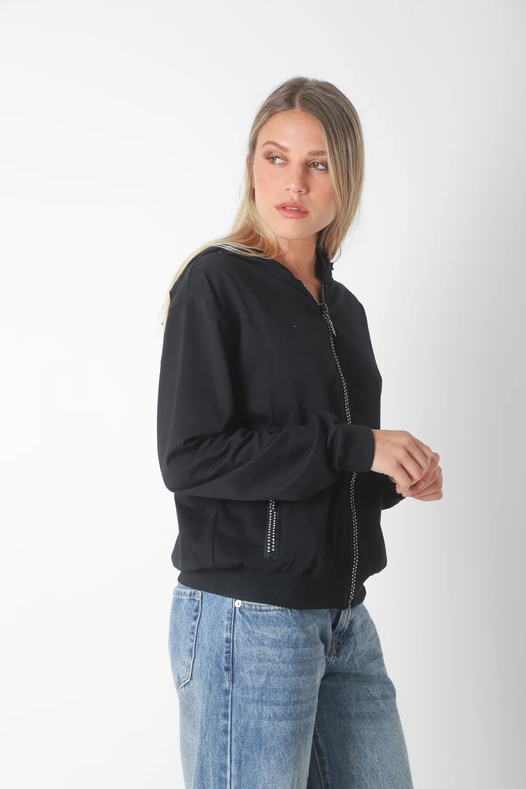 Campera Siena Black Algodon con Cierres con Brillos GUK166