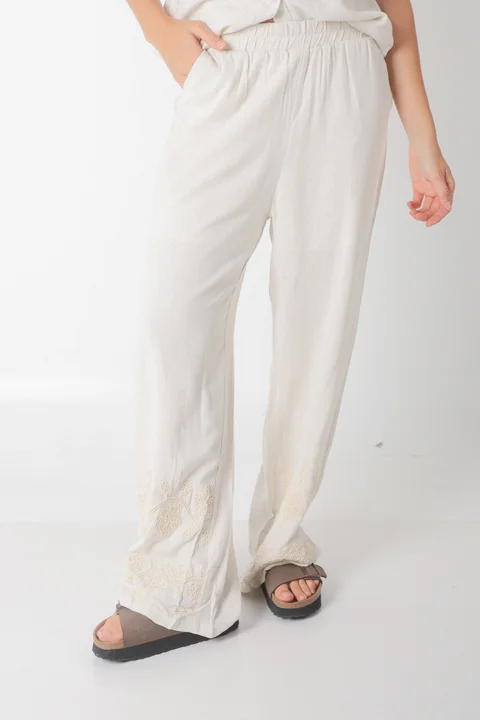 Conjunto GINEVA LINO C/Bordado GUK70152/70153