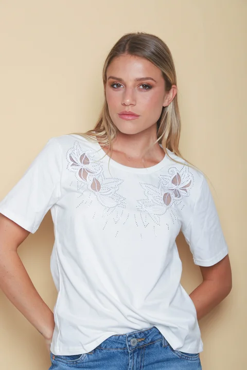 Remera FLOR BORDADA TULL STRASS GUK70031