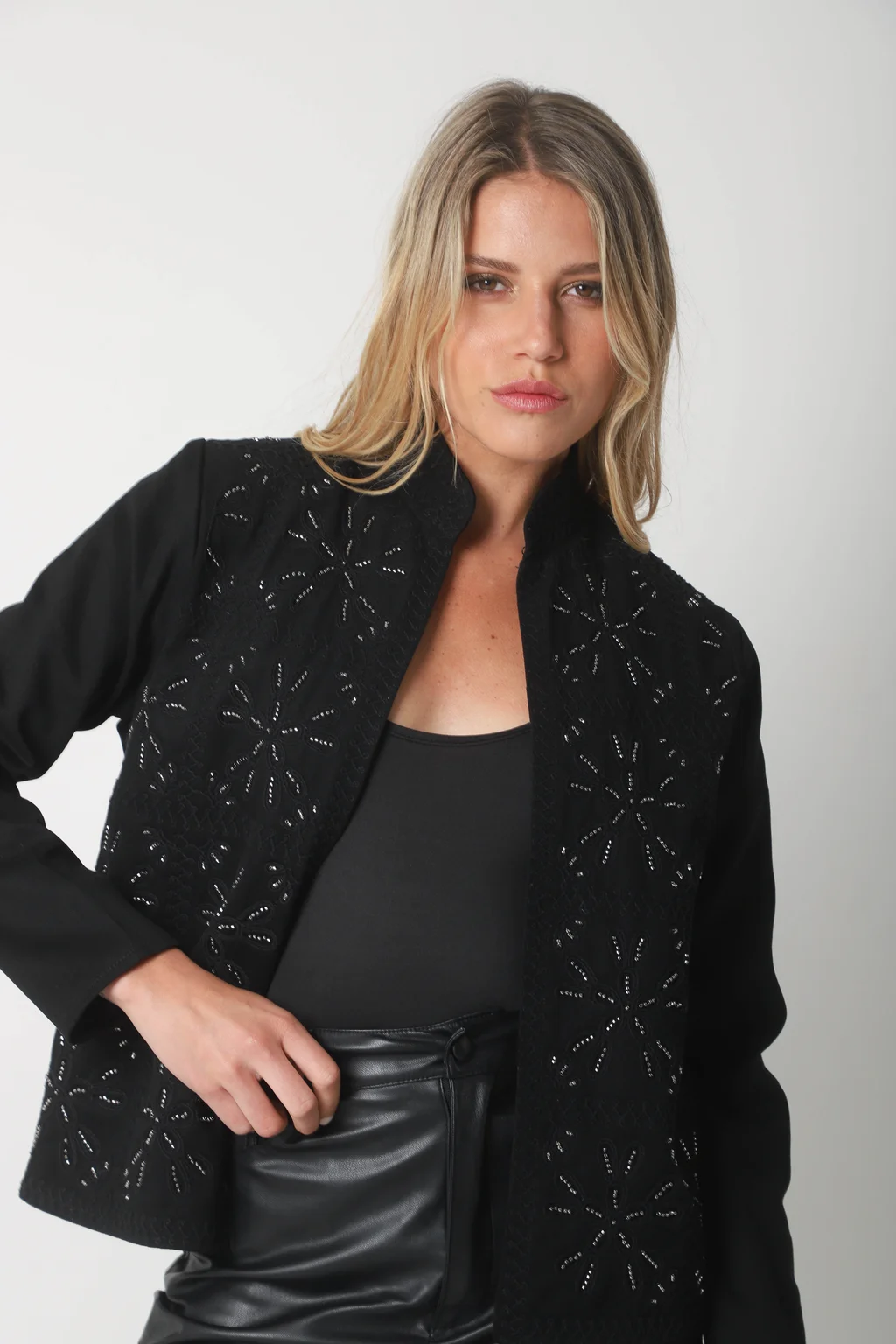 Chaqueta ZAMMA Bordada GU6003