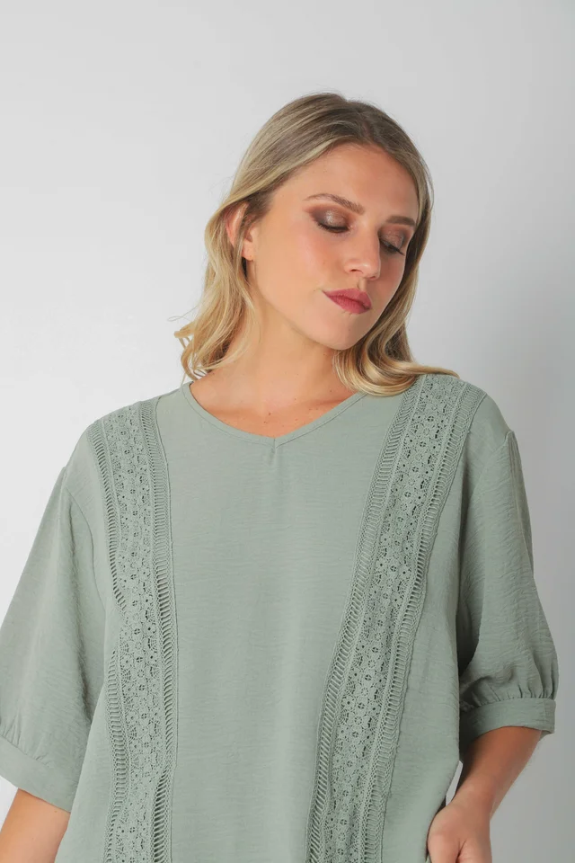 Blusa Amplia VASY Guardas Guipiur GU0330