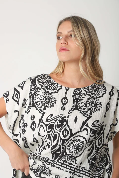 Blusa Lino Amplia Chenay Morroco c/ Strass  GU6130N