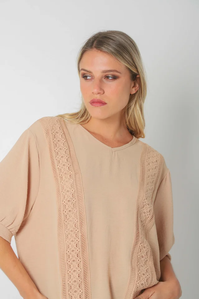 Blusa Amplia VASY Guardas Guipiur GU0330