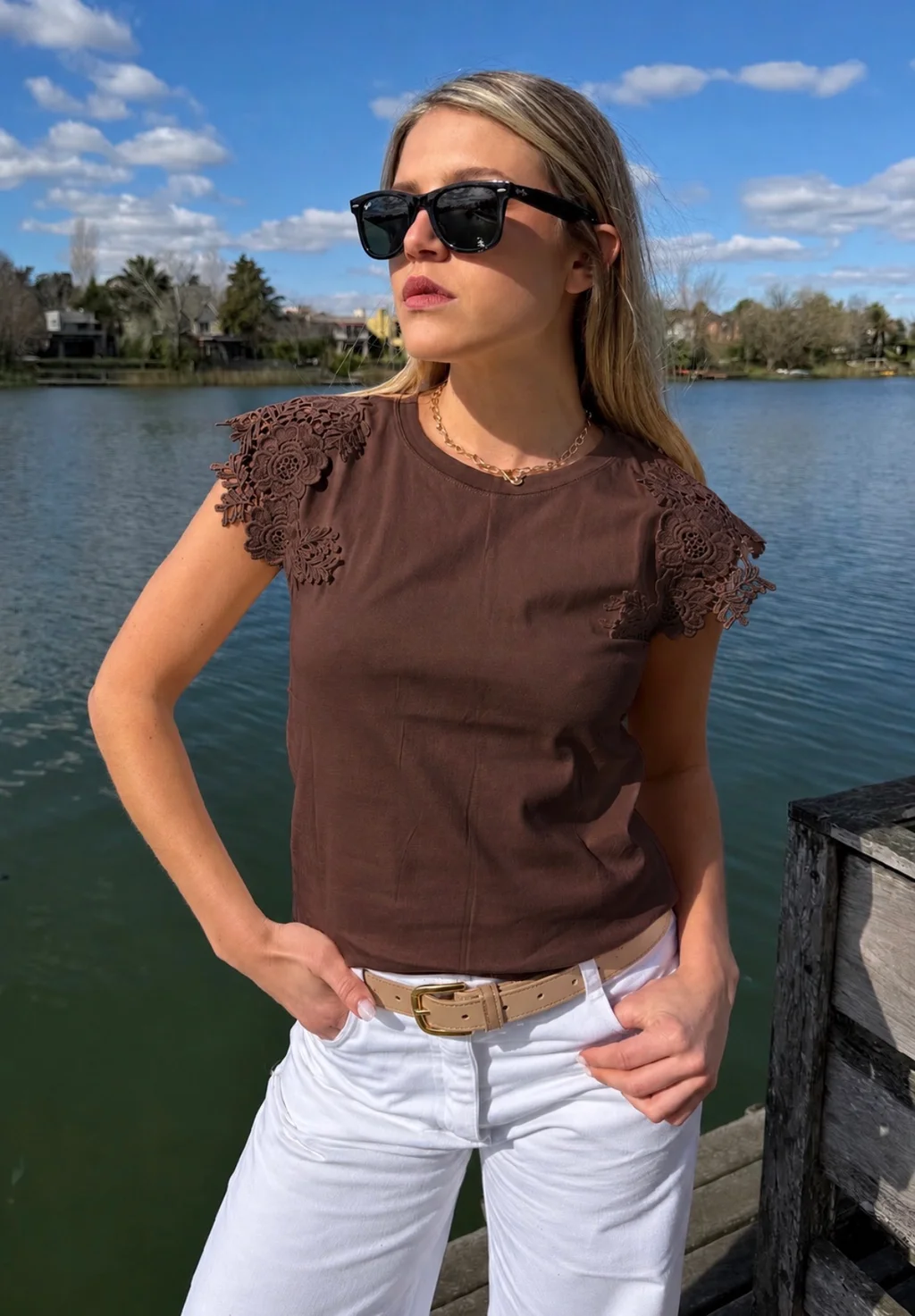 Remera NORMANDI Bordada con Guipiure GU9068