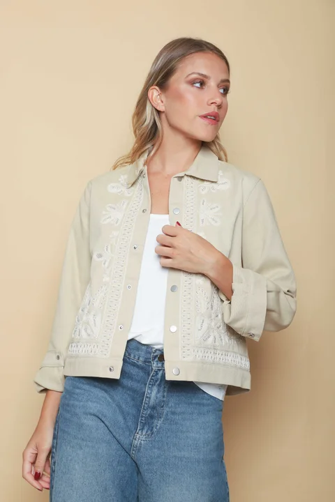 Chaqueta FORTY de Gabardina Bordada GUF6005
