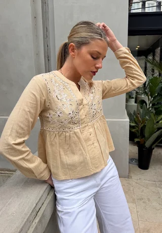 Blusa DASH Bordada GU70253 - Vista 4