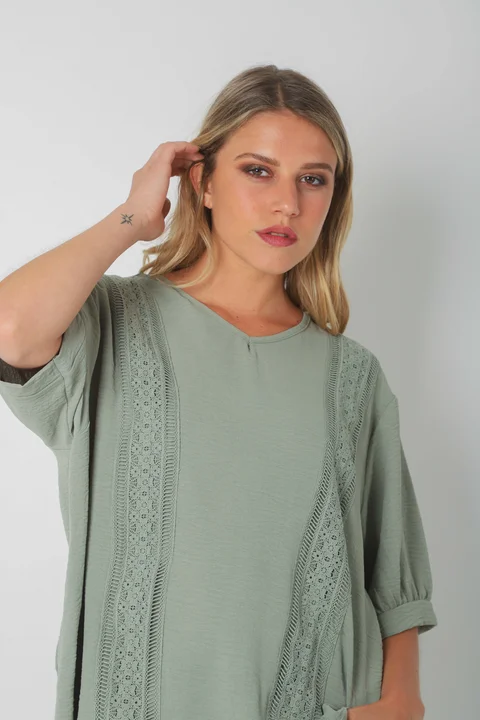 Blusa Amplia VASY Guardas Guipiur GU0330