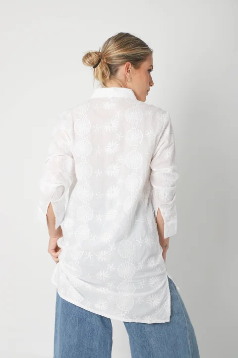 Camisa CANELA Larga de Broderie Flores Bordadas GU5205