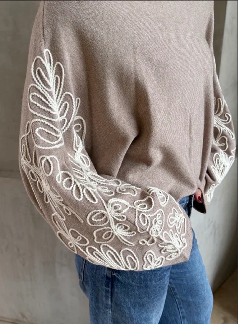 Sweater CLOUD Bordado GU847