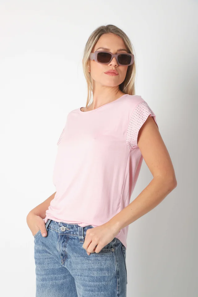 Remera KILIM de Modal Viscosa c/ Tachas en Mangas