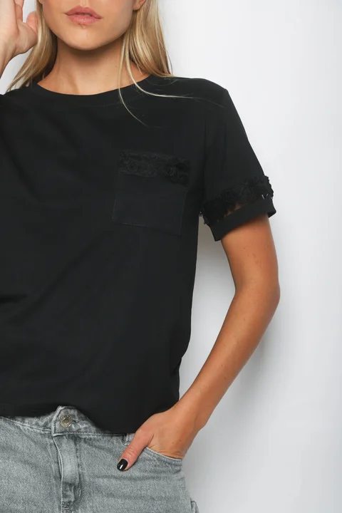 Remera RAVI c/Bolsillos puntilla GUJ5232