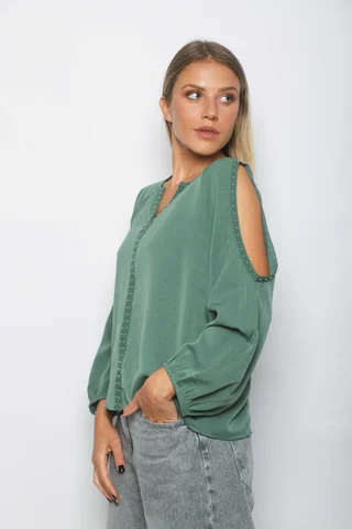 Blusa GAMBER SATEN C/ Hombro Descubierto y Tachas GU0341 - Vista 3