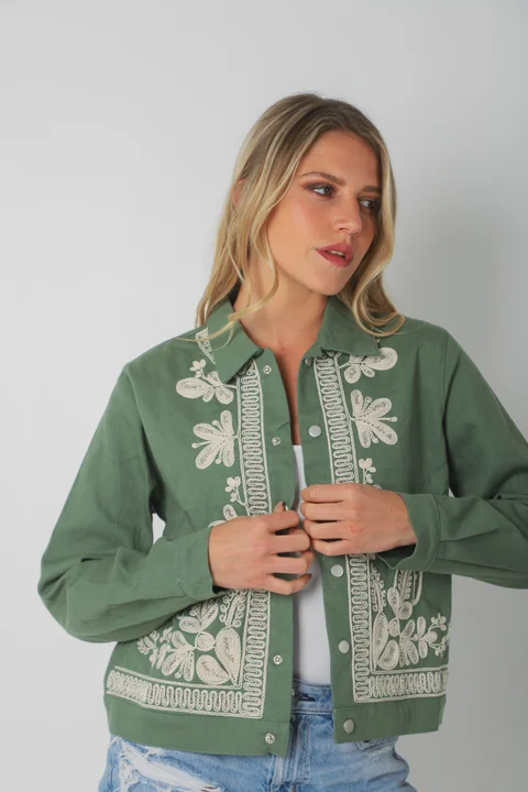 Chaqueta FORTY de Gabardina Bordada GUF6005