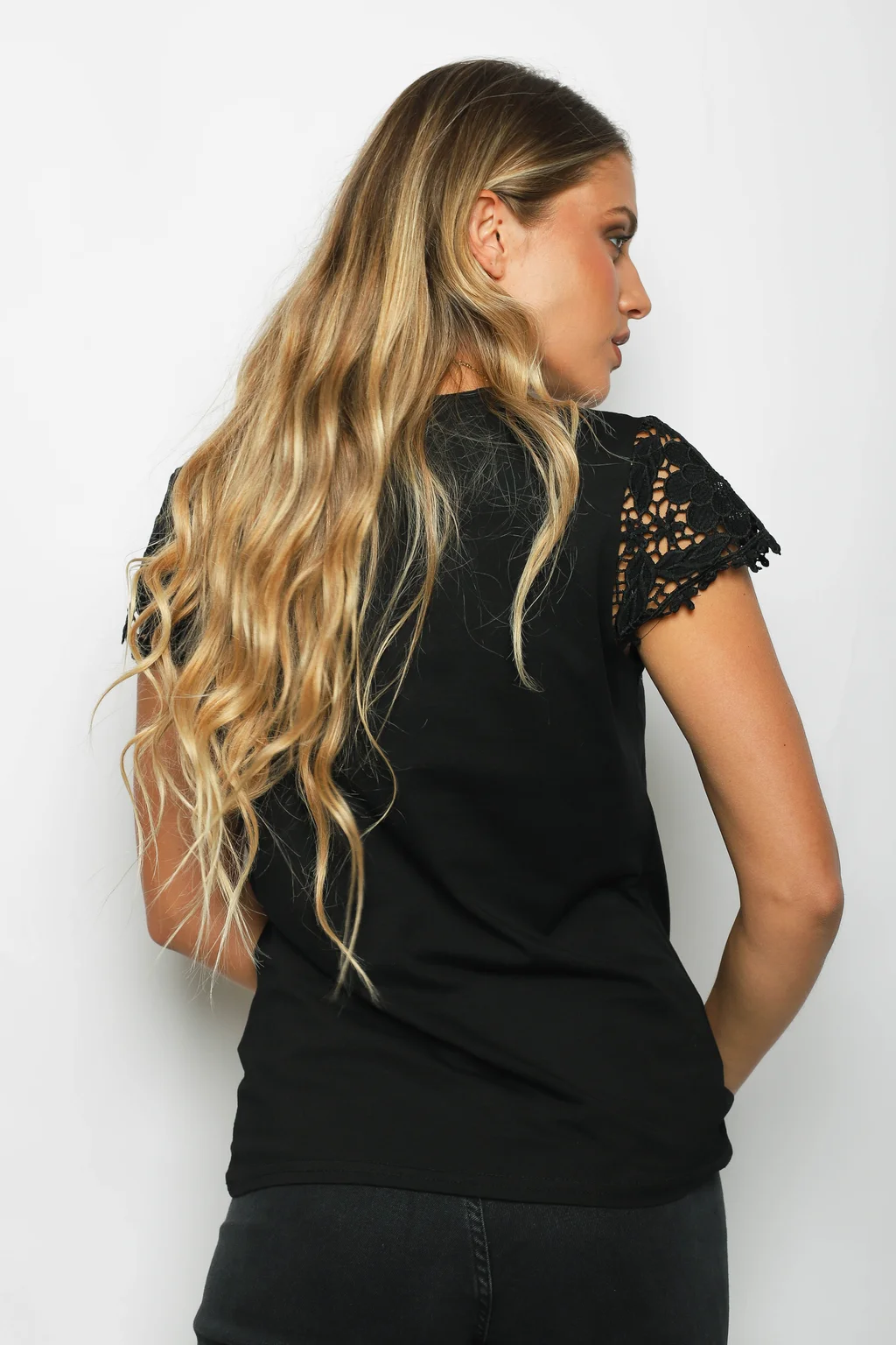 Remera ROYALTY Bordada con Strass GU356341