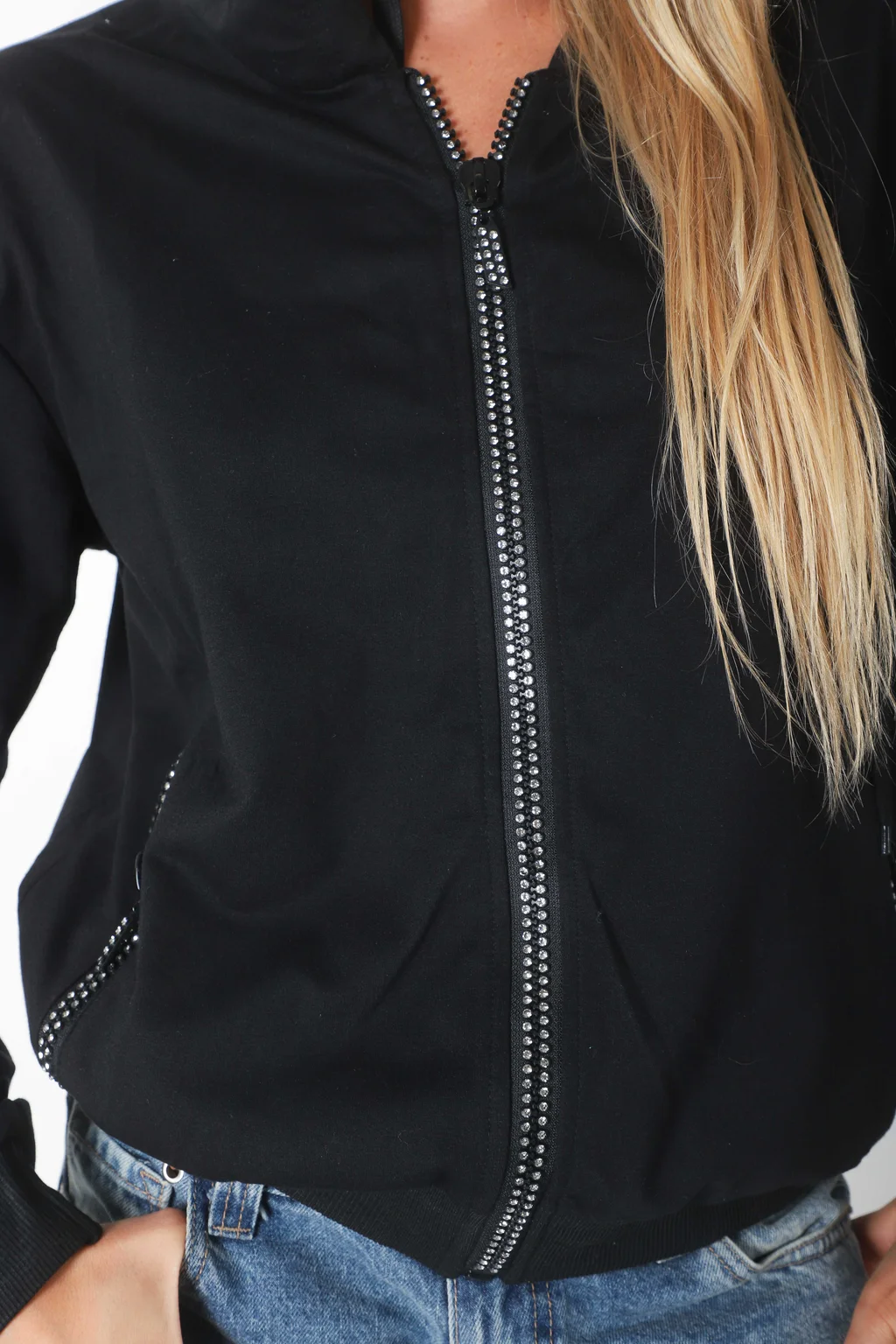 Campera Siena Black Algodon con Cierres con Brillos GUK166