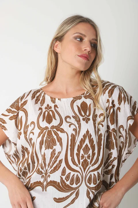 Blusa Lino Amplia Chenay Sandy c/ Strass  GU6130N