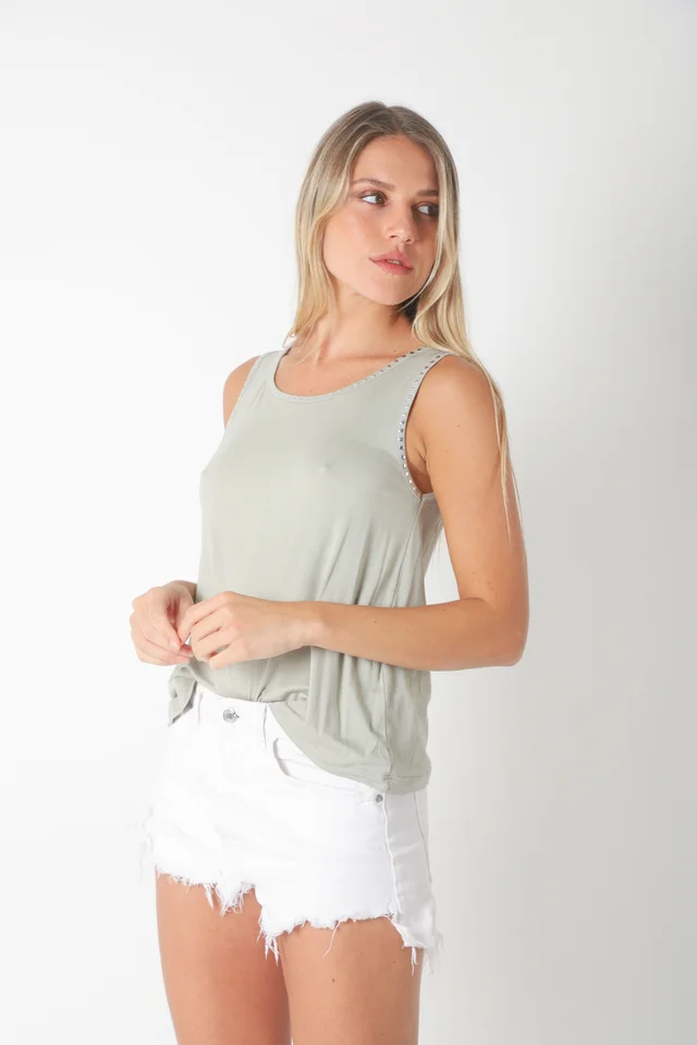 Musculosa POSITANO Modal c/ Tachas Redonda Pequeña