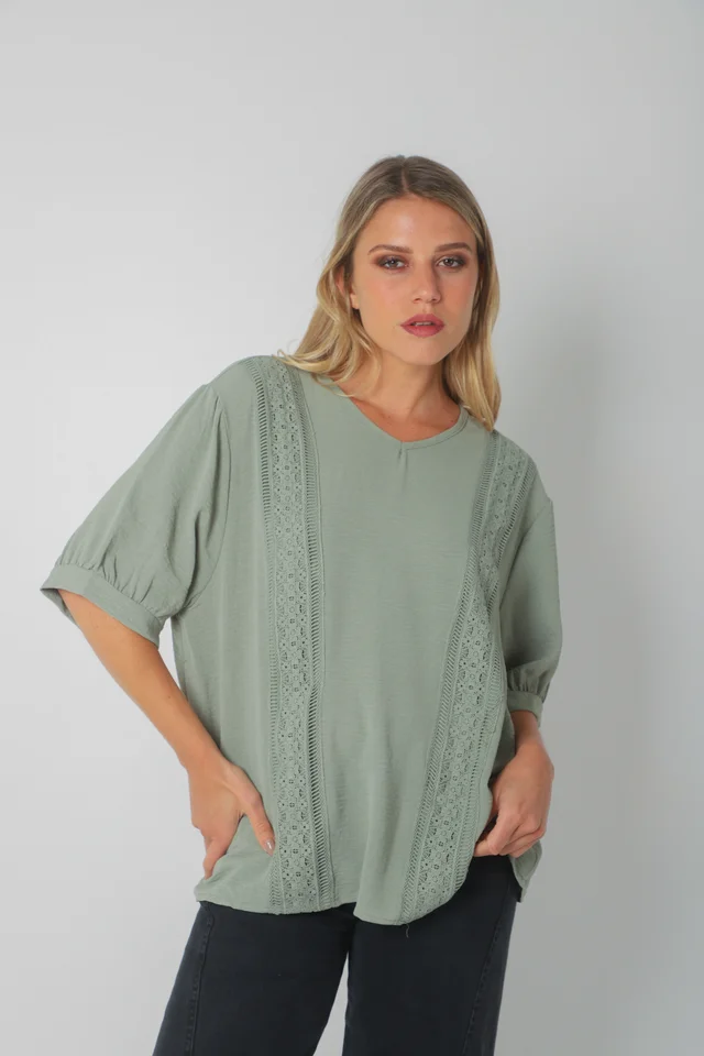 Blusa Amplia VASY Guardas Guipiur GU0330