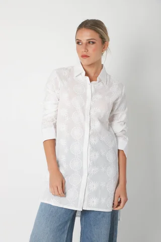 Camisa CANELA Larga de Broderie Flores Bordadas GU5205 - Vista 4