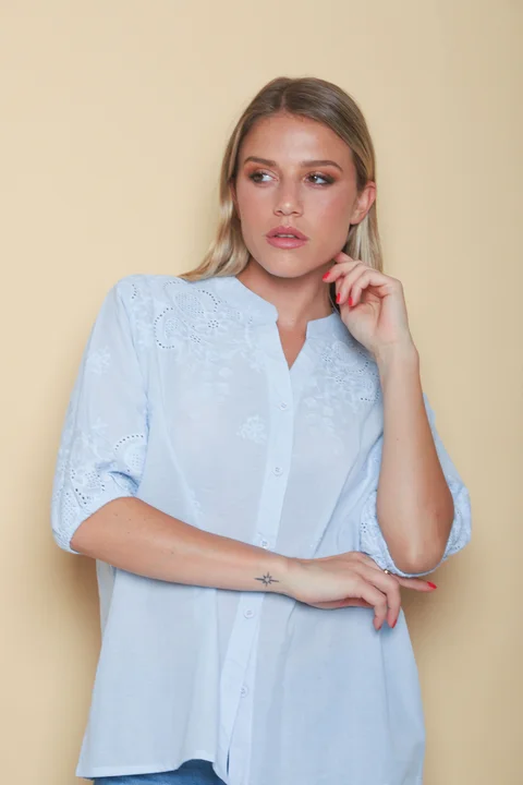 Blusa MAURA Broderie Bordada c/ Puño y Manga 3/4 GU0335