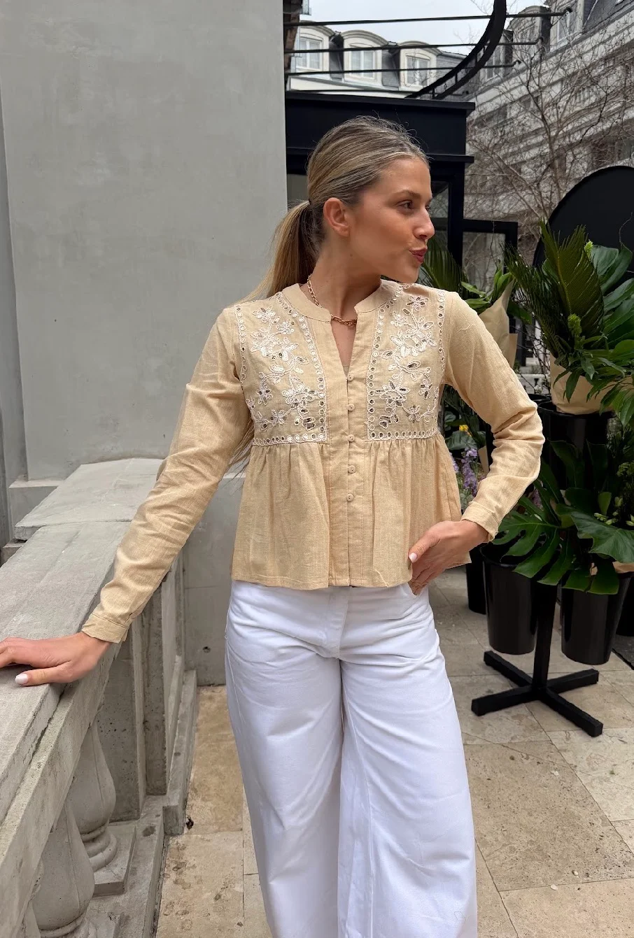 Blusa DASH Bordada GU70253