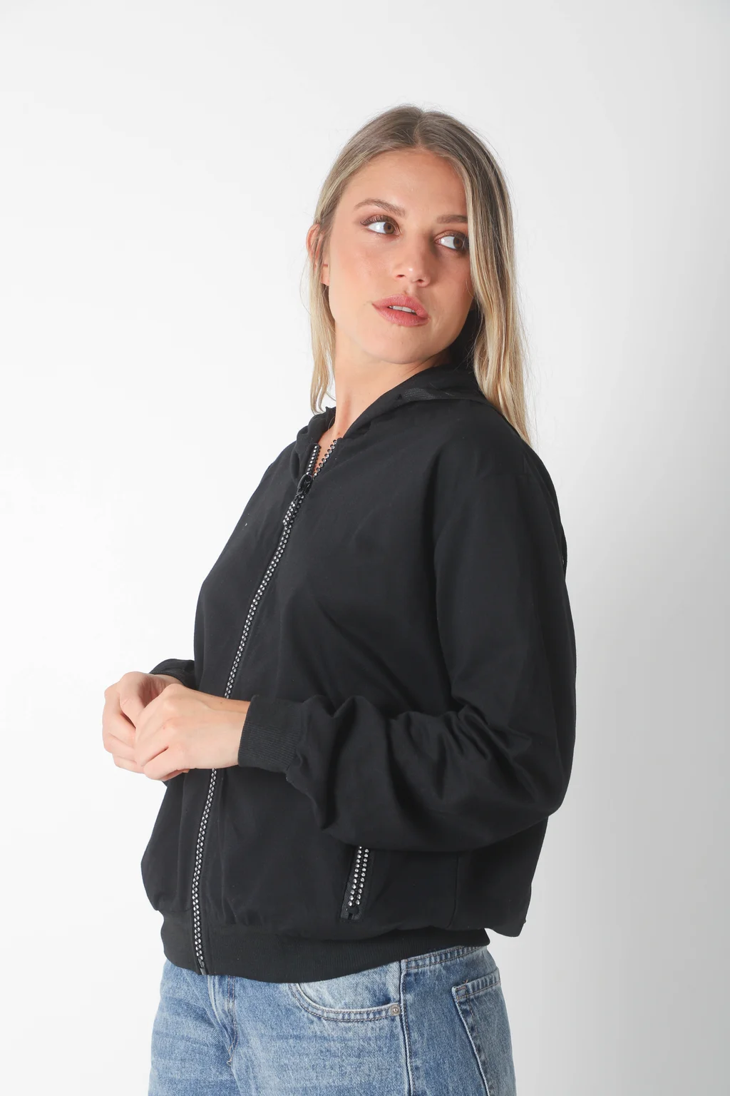 Campera Siena Black Algodon con Cierres con Brillos GUK166