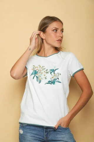 Remera LISER BORDADA GU356347 - Vista 4