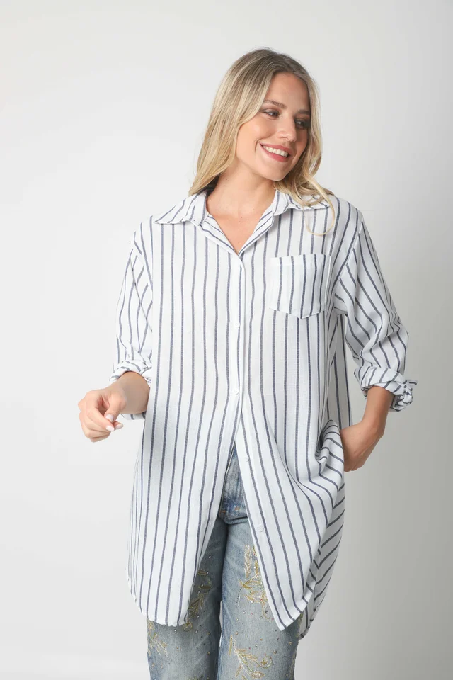 Camisa Emili Lino Larga Rayada con Bolsillo