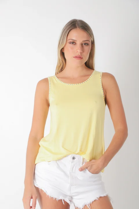 Musculosa POSITANO Modal c/ Tachas Redonda Pequeña