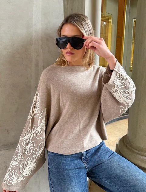 Sweater CLOUD Bordado GU847
