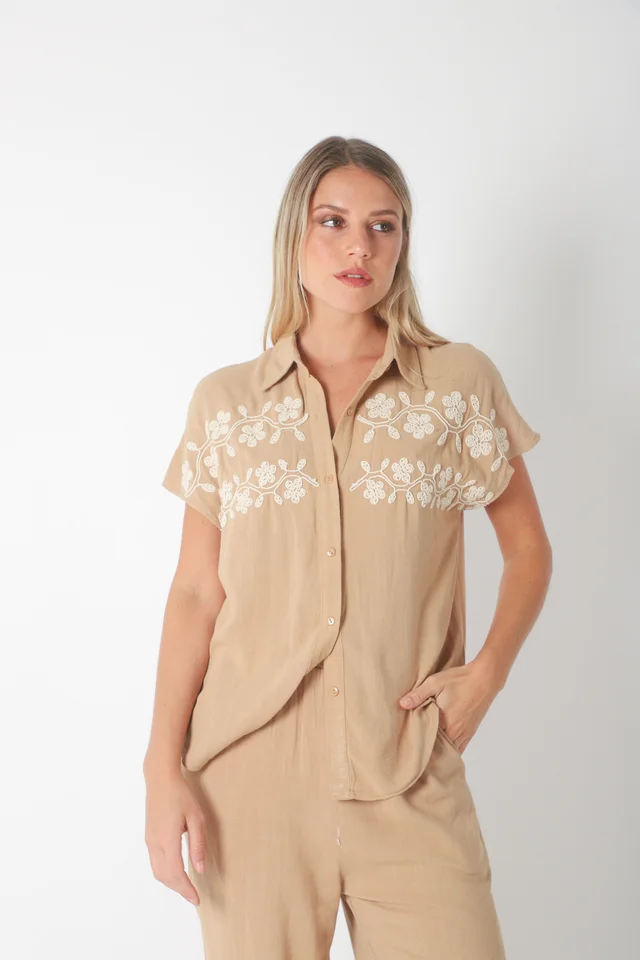 Conjunto GINEVA LINO C/Bordado GUK70152/70153