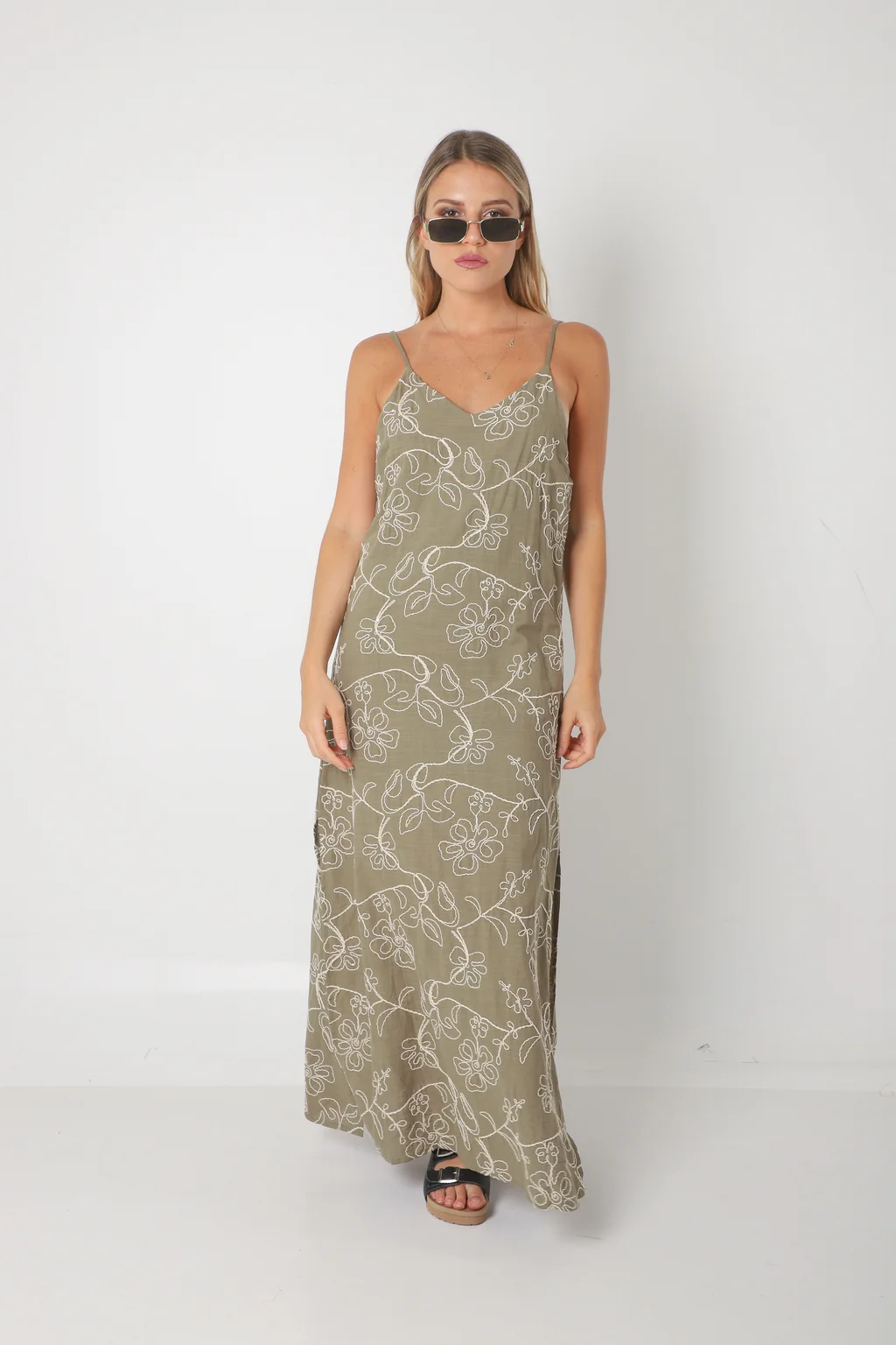 Vestido KALSY lino c/bordado GUK70142-9