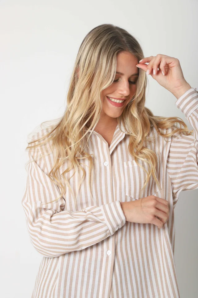 Camisa LOISA Lino Larga Raya ANCHA con Bolsillo