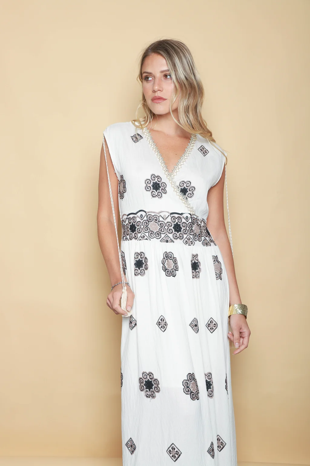 Vestido LIVIE de Lino Bordado GU0536