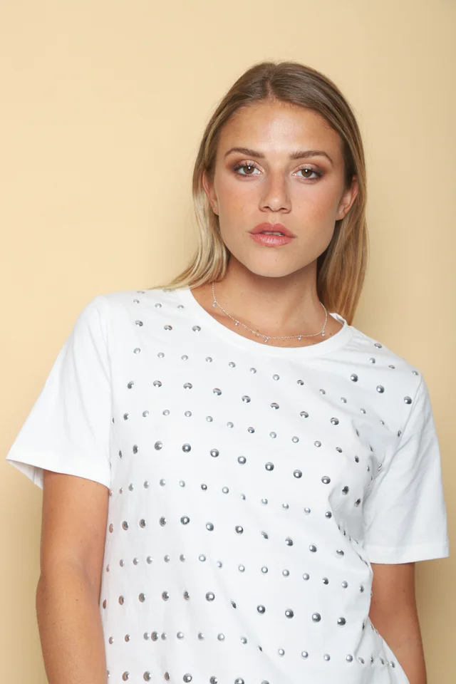 Remera KARSY con Tachas GUK70248